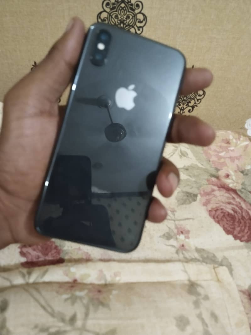 Apple iPhone X 5