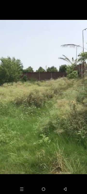2 ACRE CORNER PLOT IN HEIR. 0