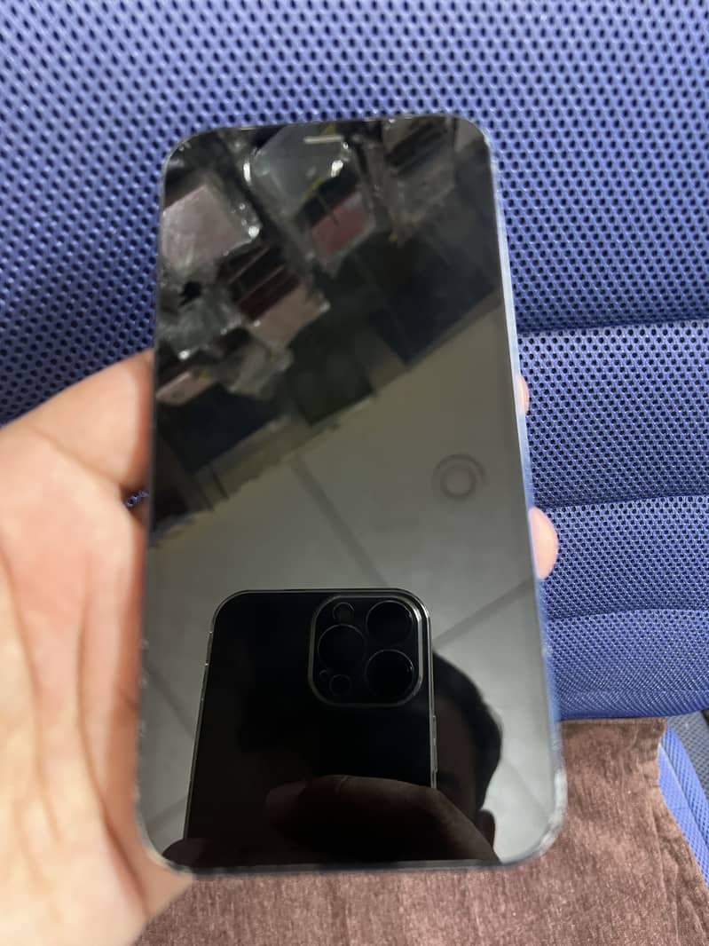Apple iPhone 12 6