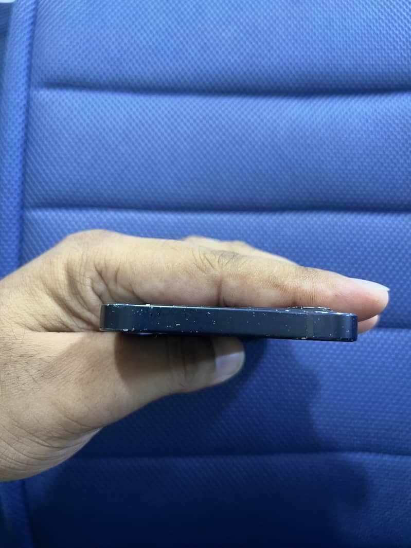 Apple iPhone 12 9