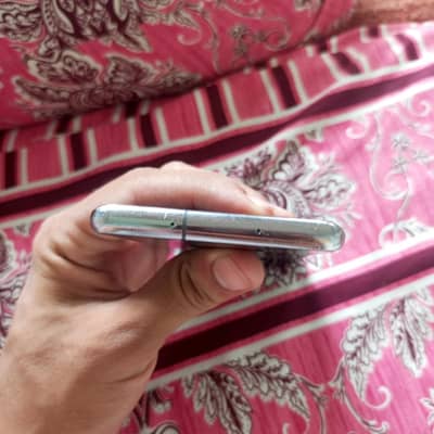 Samsung Mobile S10