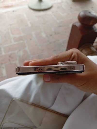 Vivo V50 Lite 4g