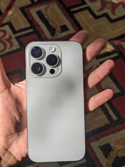 Apple iPhone 15 Pro