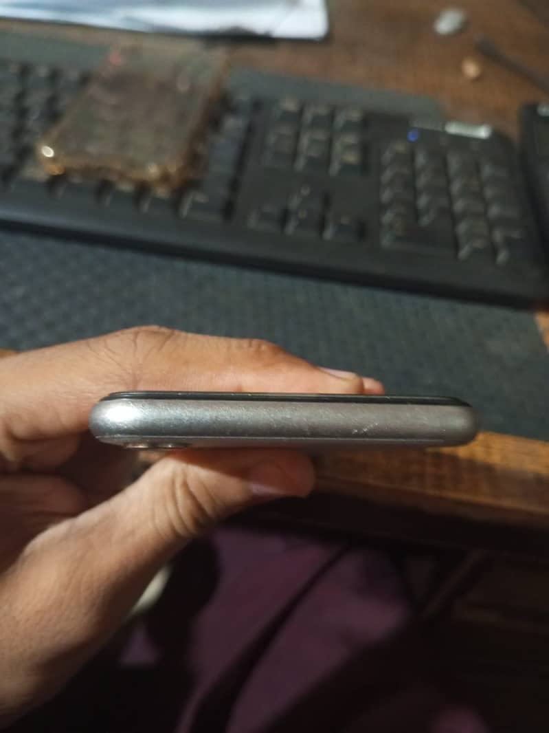 Apple iPhone X 2