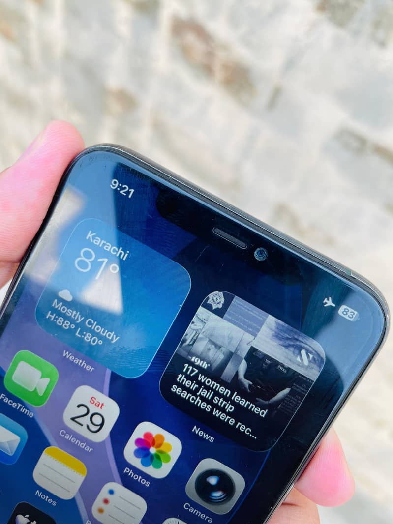 Apple iPhone 11 Pro Max 3