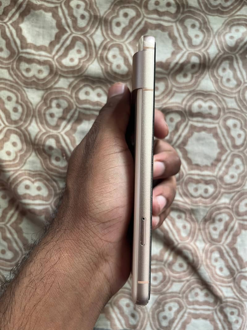Google Pixel 8 3