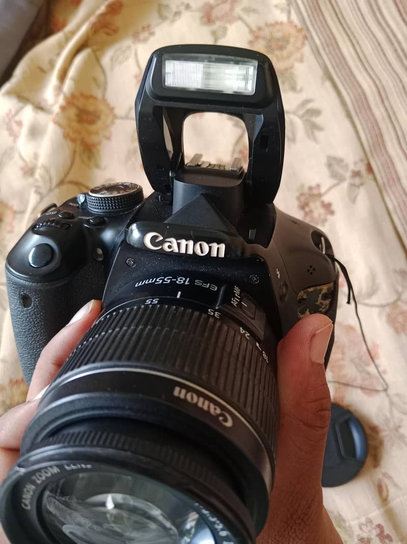 Canon EOS 600D 4