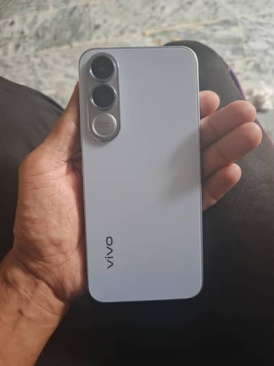 Vivo V70 FE 5G Mint Condition full warranty