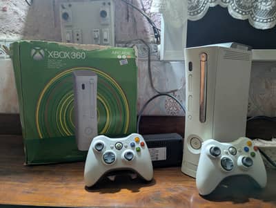 Xbox 360 89+ Game + extra controller
