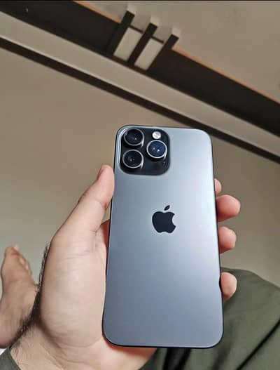Apple iPhone 15 Pro Max First Use All Oky