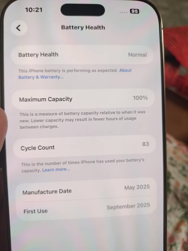 Apple iPhone 16 Pro Max 4