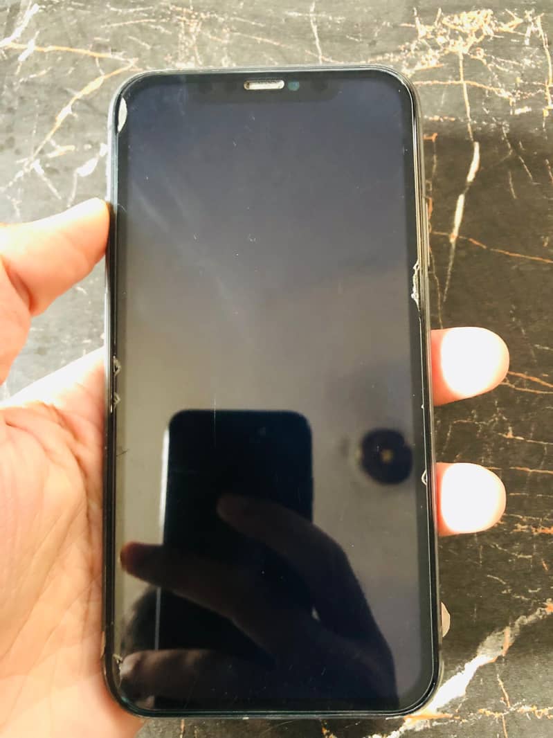Apple iPhone 11 8