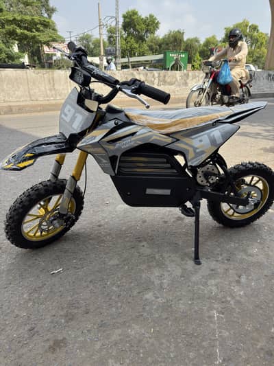 Mini electric dirt bike