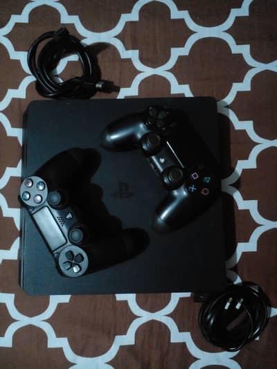 PS4 slim 500gb non-jailbroken