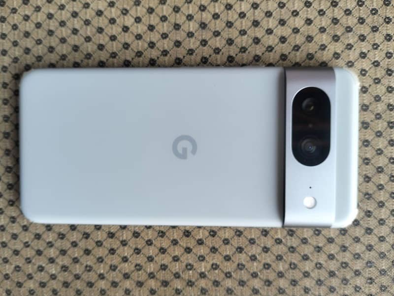 Google Pixel 8 1