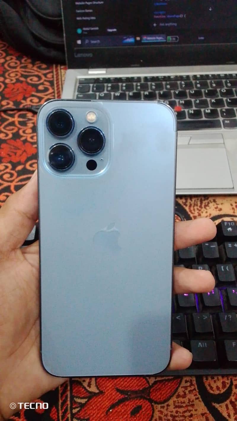 Apple iPhone 13 Pro Max 4