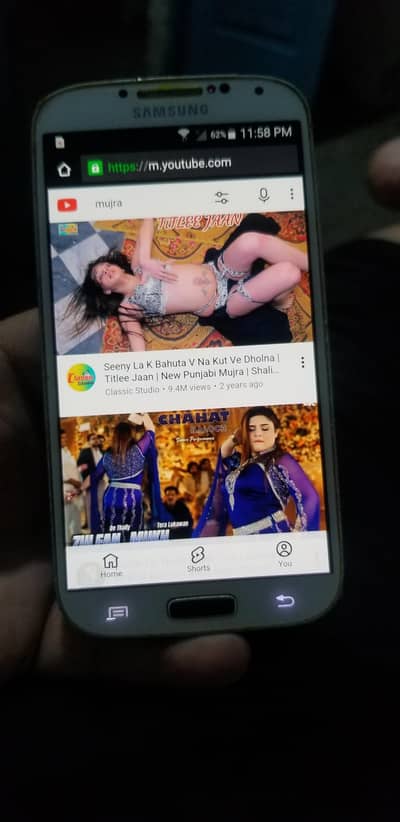 Samsung Mobile S4 03079436021 cl me
