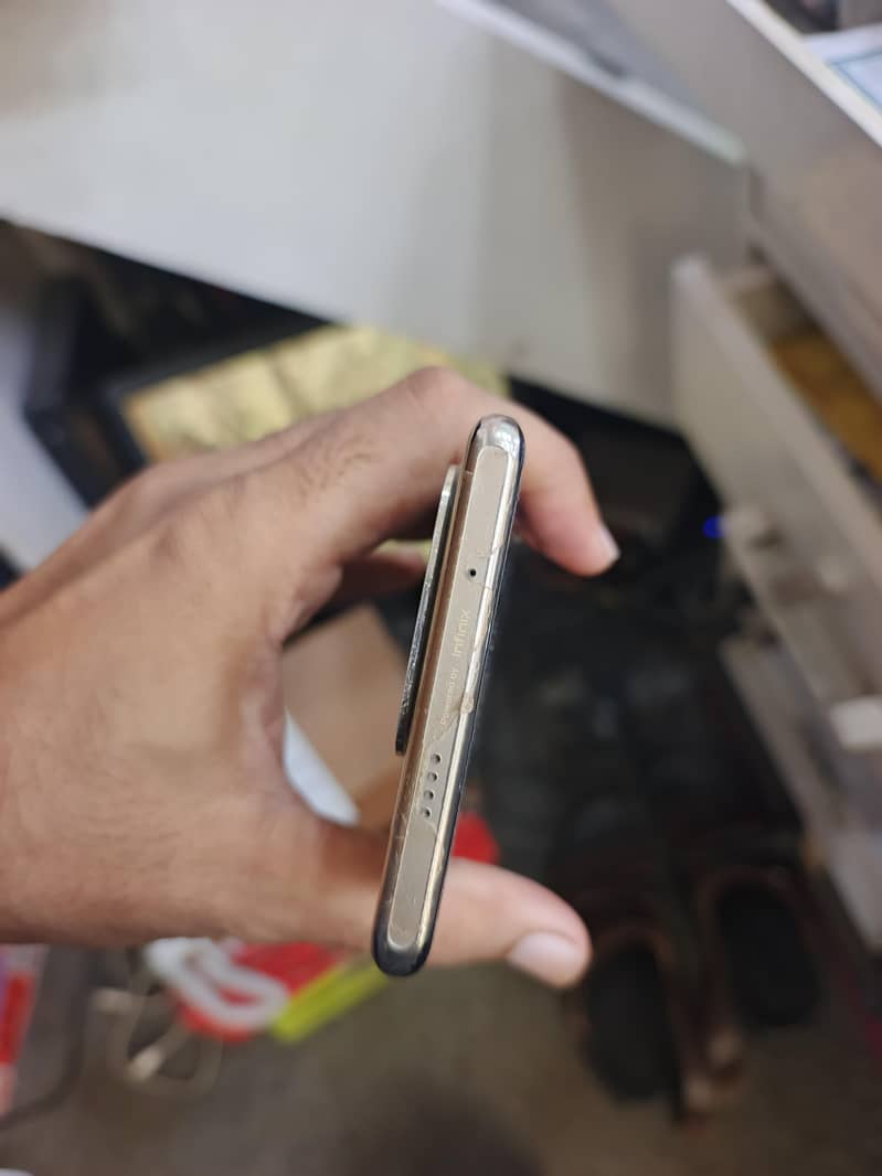 Infinix Zero 30 2