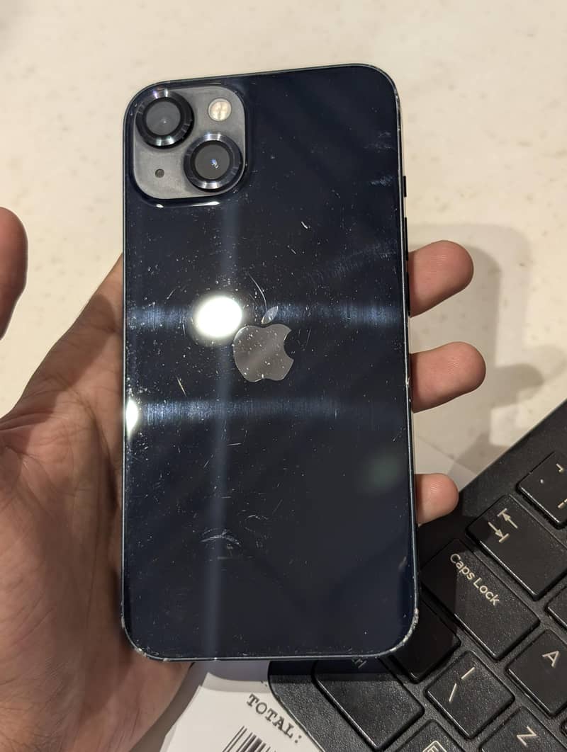 Apple iPhone 13 7