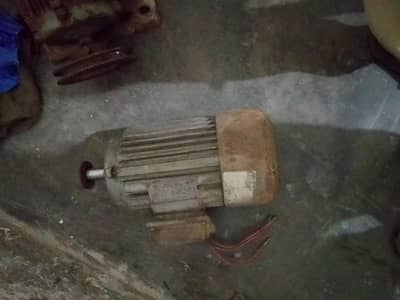 3 phase hs power 3. . . . 1440rpm. . . . . . . . .