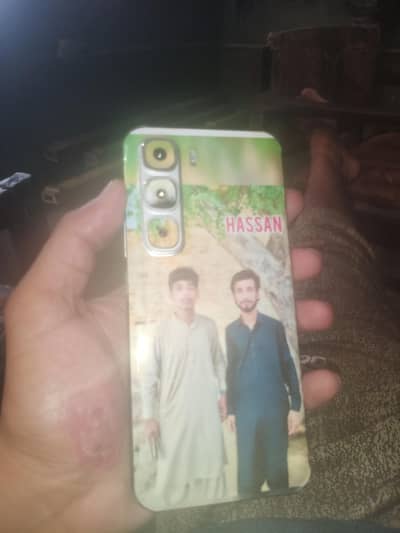 Infinix Hote 60 pro plus  8 256 gb all okay warranty available ha  Box