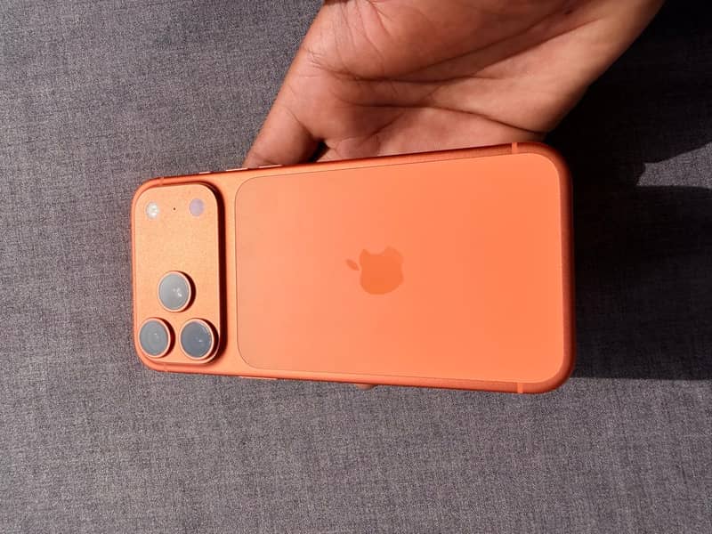 Apple iPhone 17 Pro Max 6