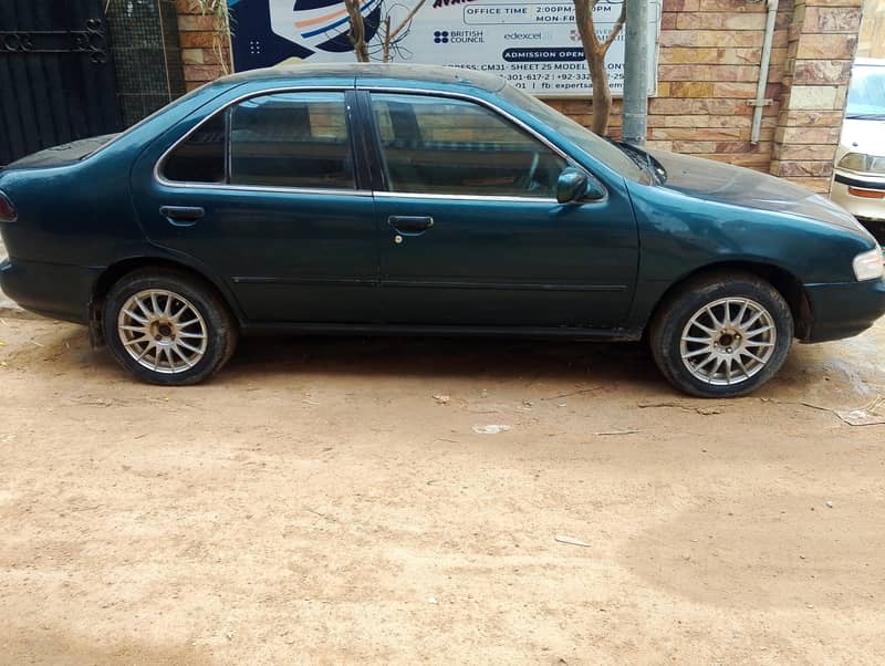 Nissan Sunny 1995 automatic 2