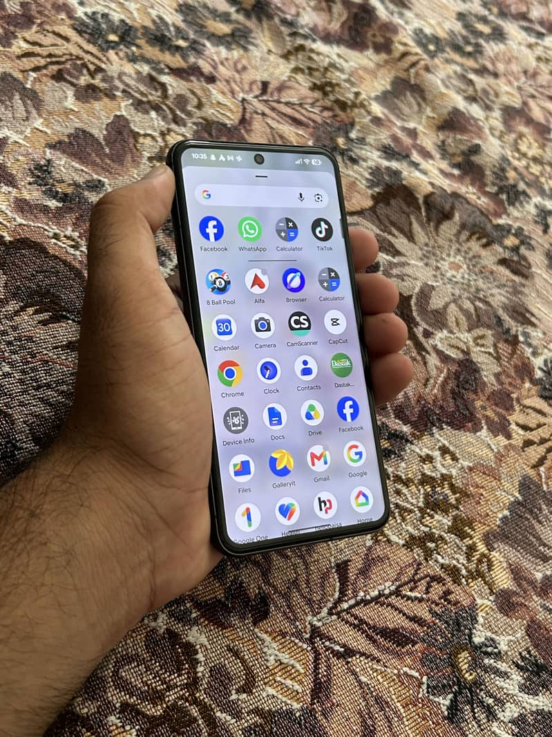 Google Pixel 8 1