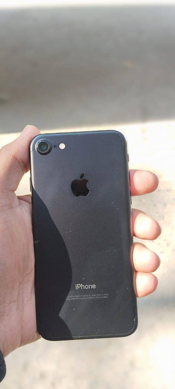 iPhone 7 fresh condition 1