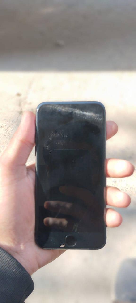 iPhone 7 fresh condition 2