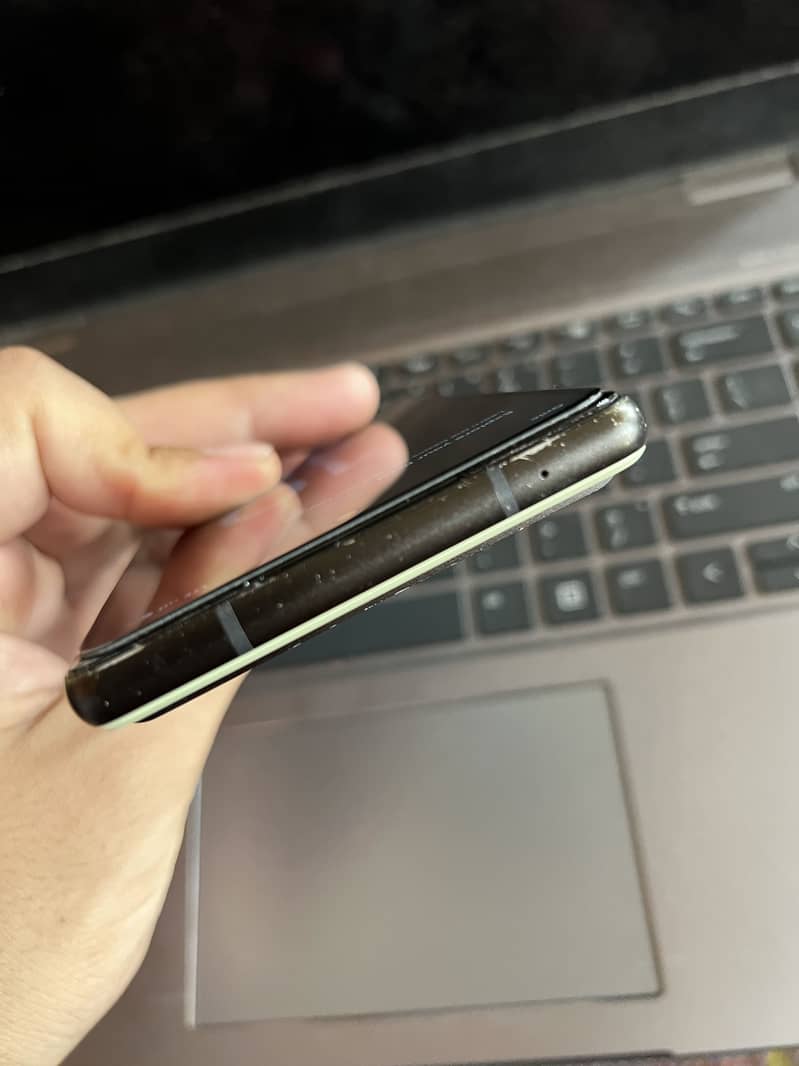 Google Pixel 6 5