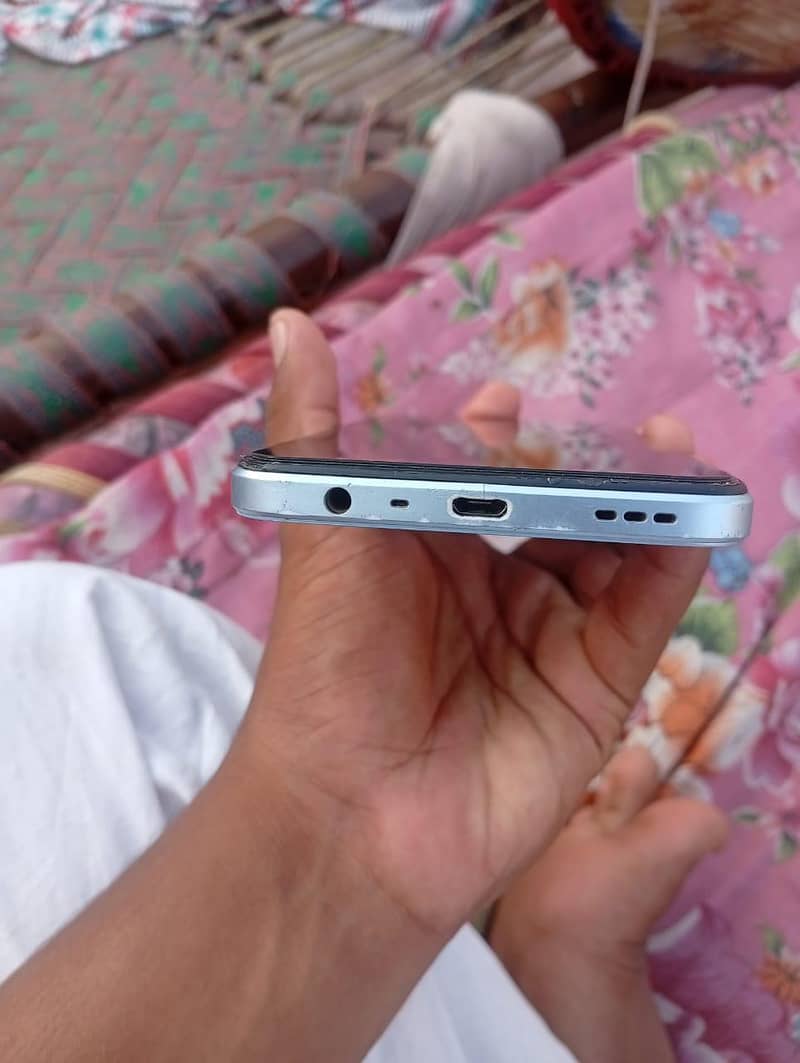 OPPO A17 1