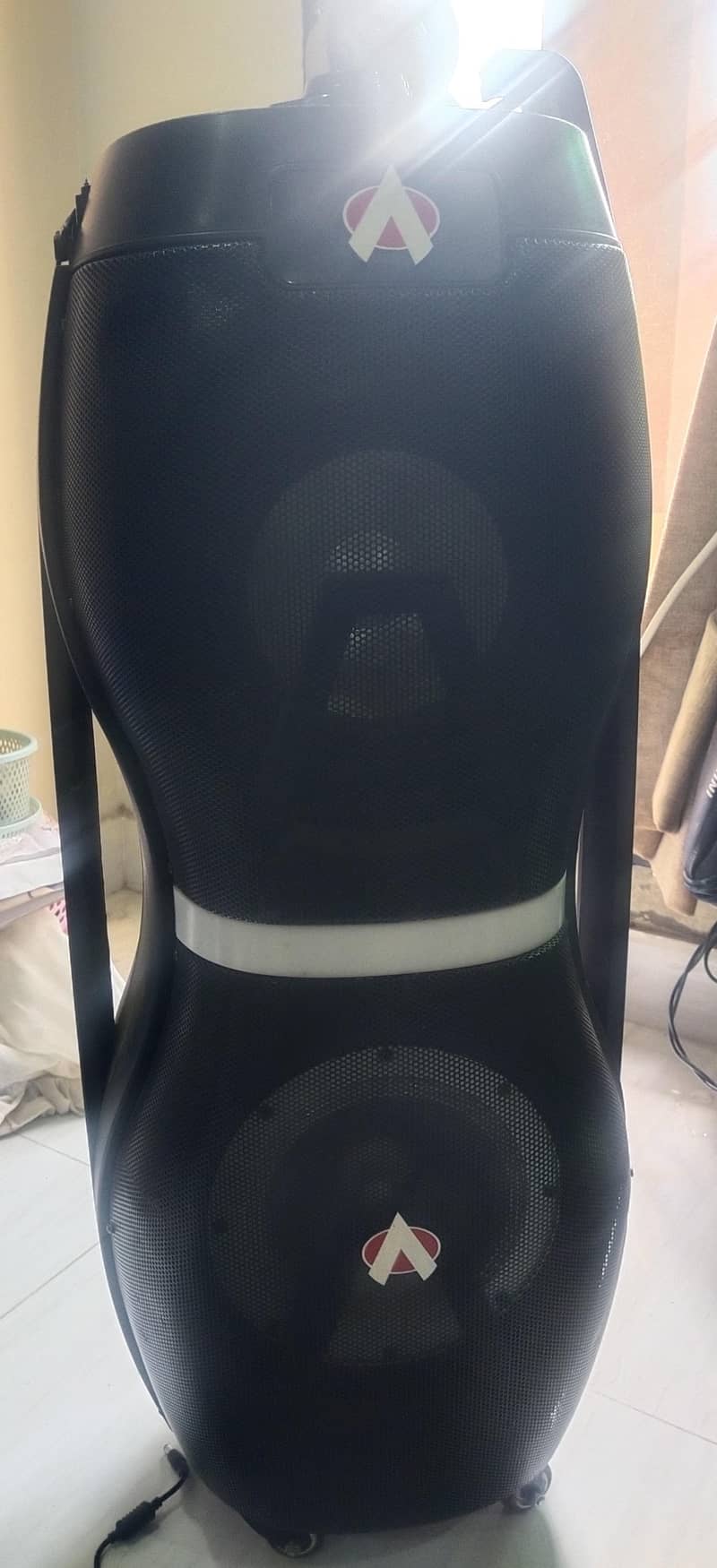 Auionic Tower speakers(Model Tesla 100) 1