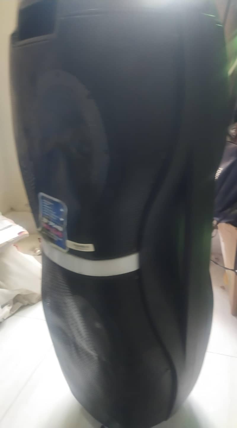 Auionic Tower speakers(Model Tesla 100) 3