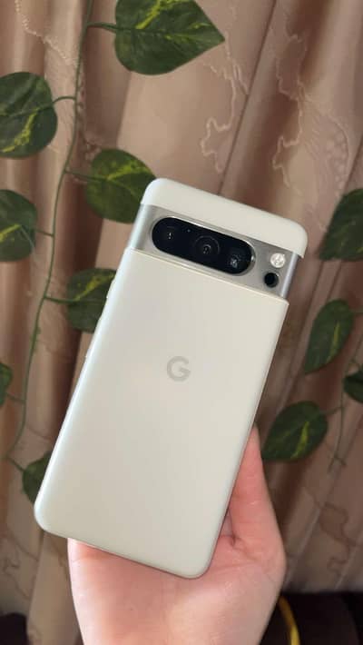 Google Pixel 8 Pro