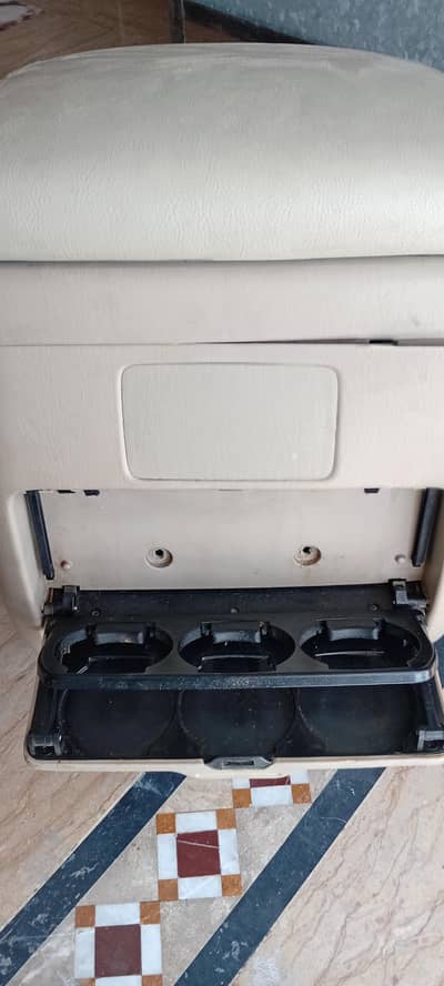 v8 car freeg box