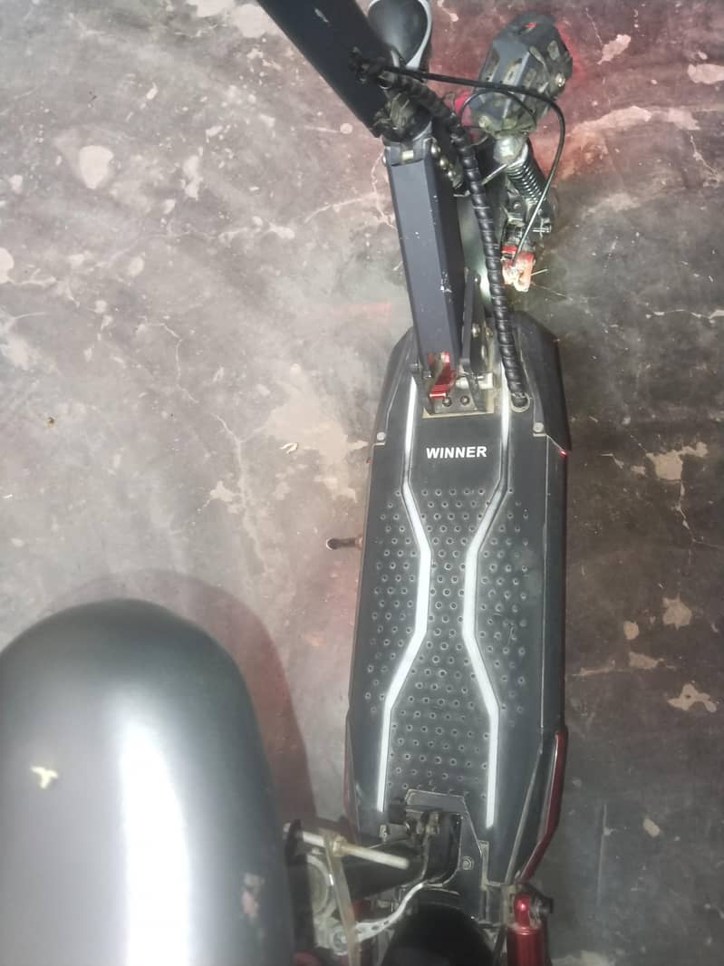 scooty 4