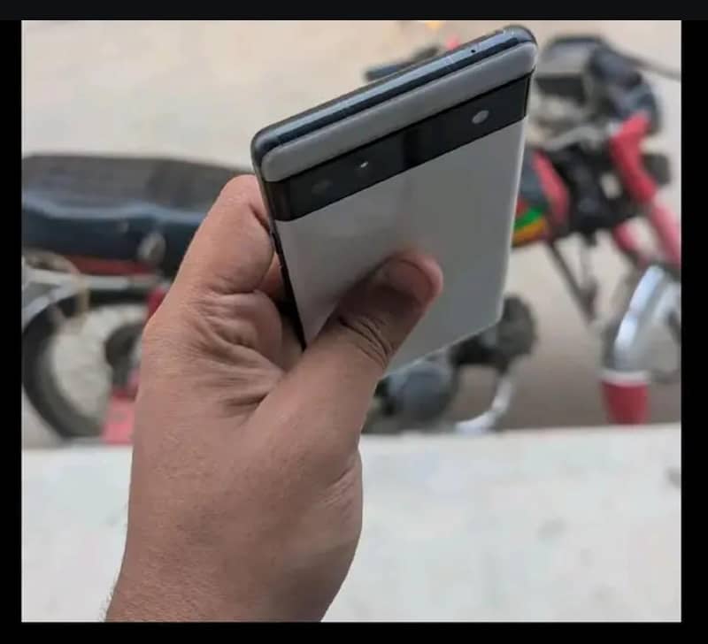 Google Pixel 6a 1