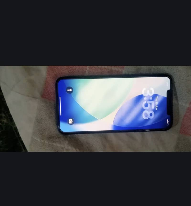 Apple iPhone 11 Pro Max 2