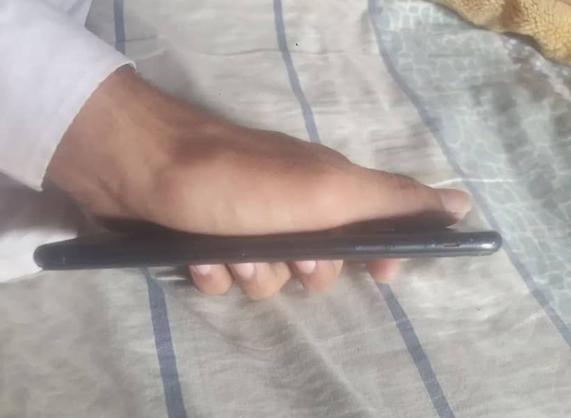 Apple iPhone 7 Plus 4