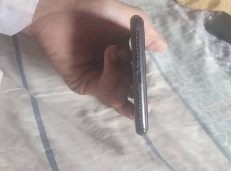 Apple iPhone 7 Plus 5
