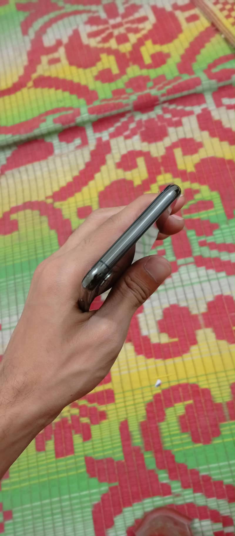 Apple iPhone XS Max 5