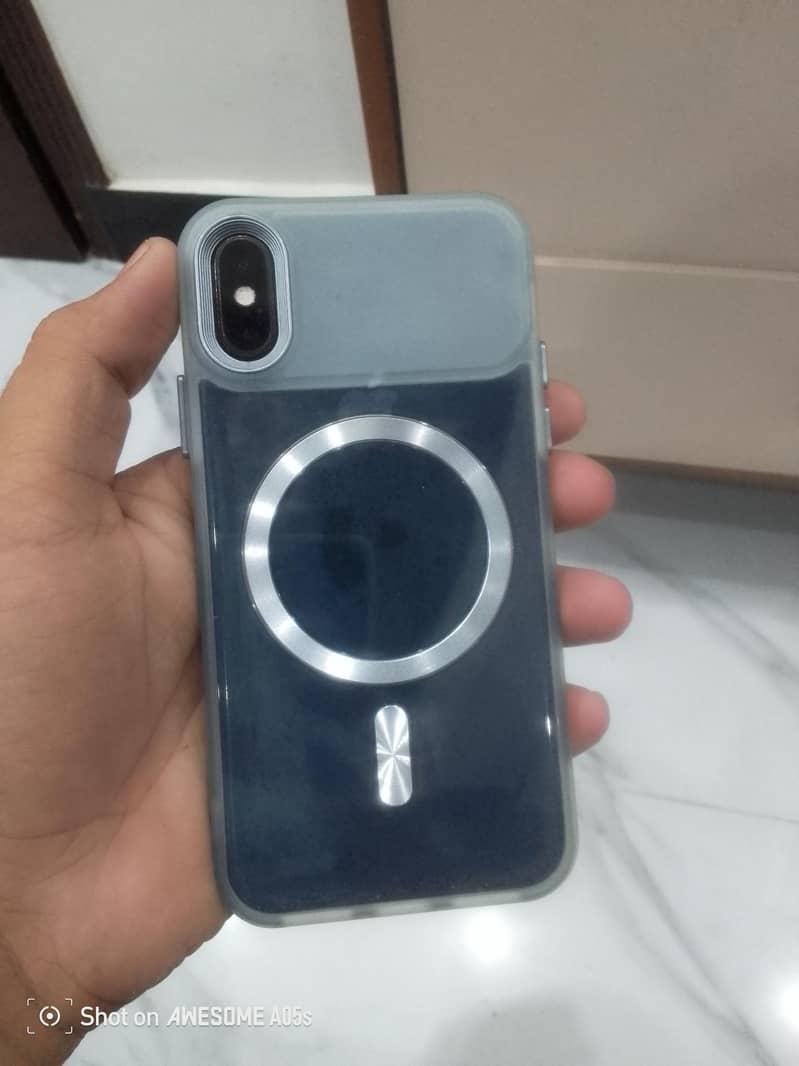 Apple iPhone XS 4