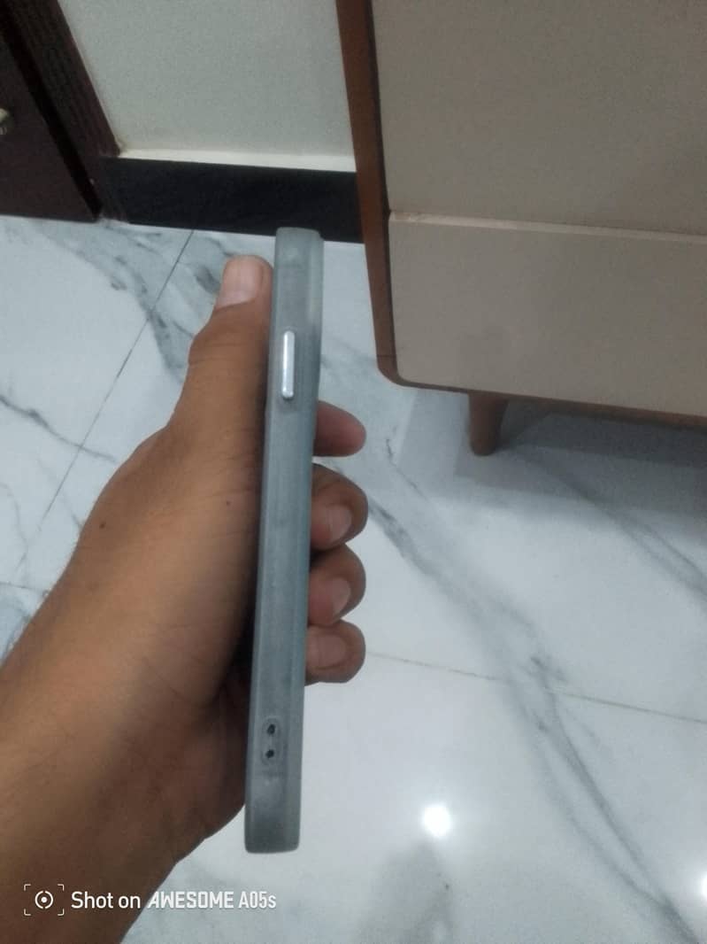 Apple iPhone XS 5