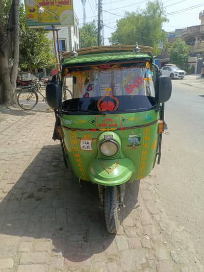 Auto rikshow for Sale,good condition 10/9