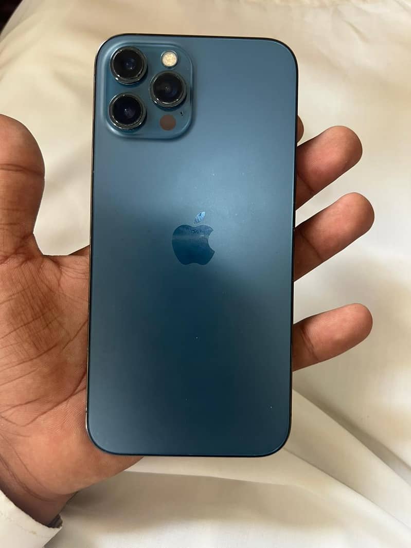 Apple iPhone 12 Pro Max 3
