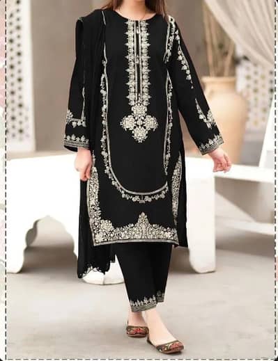 2 Pcs Women's Unstitched Embroidered Suit