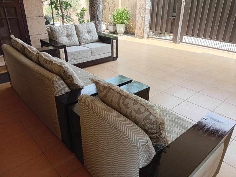 6 seater sofa set. 2