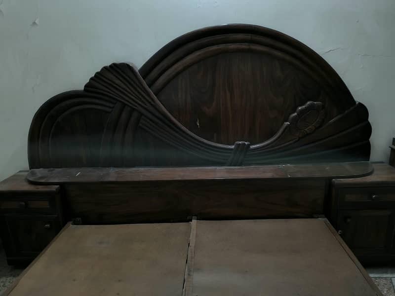 double bed with side tables 3