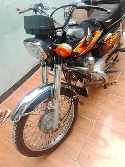 CD 125 Good Condition Nawabshah No 2021 Model  price 1 lakh 30 hazar